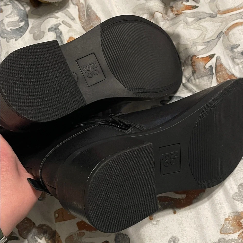 No Boundaries Women's Black Combat Boots - Picture 3 of 6